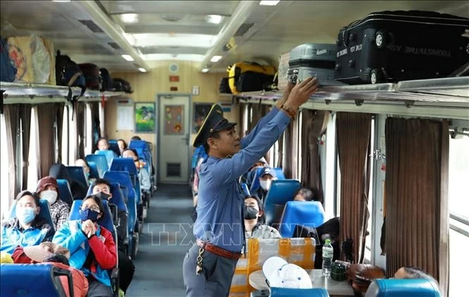 Ngành đường sắt sẵn sàng phục vụ, đáp ứng nhu cầu trong đượt Tết Dương lịch 2026. (Nguồn: TTXVN) Ngành đường sắt sẵn sàng phục vụ, đáp ứng nhu cầu trong đượt Tết Dương lịch 2026. (Nguồn: TTXVN)