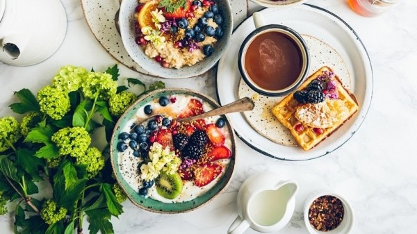 Thực đơn bữa sáng 7 ngày kết hợp sữa chua Hy Lạp dành cho người bận rộn, cần kiểm soát cân nặng