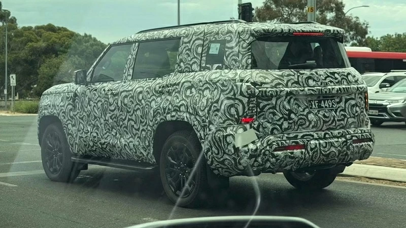 Pajero 2026 được cho là sẽ phát triển trên nền tảng khung gầm rời thế hệ mới, có nguồn gốc từ Mitsubishi Triton. Pajero 2026 được cho là sẽ phát triển trên nền tảng khung gầm rời thế hệ mới, có nguồn gốc từ Mitsubishi Triton.
