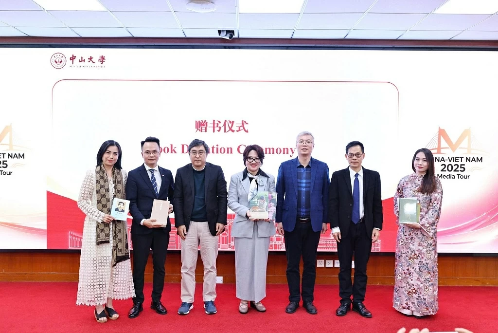 Học giả Trung Quốc: Tăng cường giao lưu giúp hai nước Việt-Trung thấu hiểu nhau hơn Học giả Trung Quốc: Tăng cường giao lưu giúp hai nước Việt-Trung thấu hiểu nhau hơn