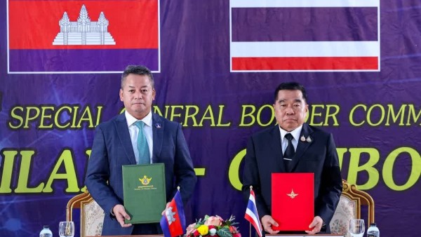 Tình hình Campuchia-Thái Lan: Phnom Penh xác nhận tin mừng, ASEAN hoan nghênh thỏa thuận giảm căng thẳng