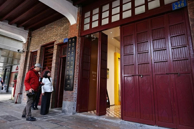 Ôn cố tri ân hành trình cách mạng của Chủ tịch Hồ Chí Minh tại Quảng Châu, Trung Quốc Ôn cố tri ân hành trình cách mạng của Chủ tịch Hồ Chí Minh tại Quảng Châu, Trung Quốc