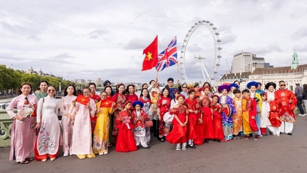 Khi kiều bào kể chuyện Việt Nam ra thế giới