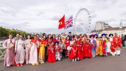 Khi kiều bào kể chuyện Việt Nam ra thế giới