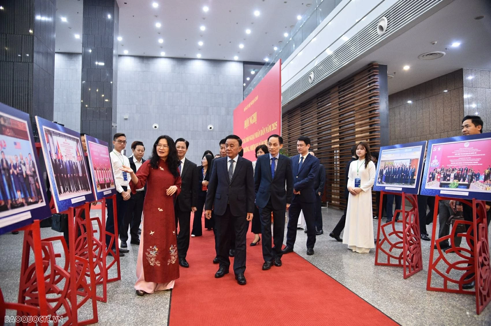 Uỷ viên Bộ Chính trị, Thường trực Ban Bí thư Trần Cẩm Tú dự Hội nghị tổng kết công tác đối ngoại nhân dân năm 2025 và phương hướng, nhiệm vụ năm 2026