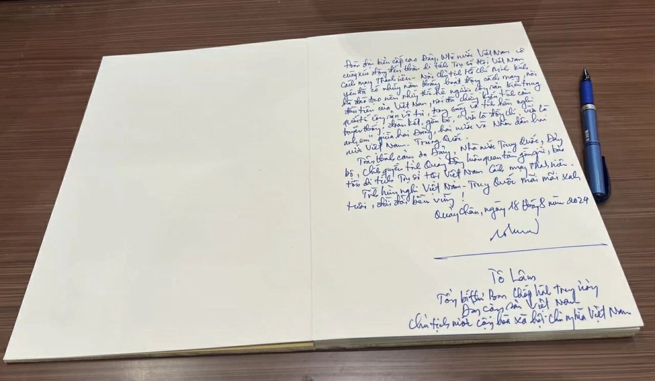 Những năm tháng hoạt động cách mạng của Chủ tịch Hồ Chí Minh tại Trung Quốc Những năm tháng hoạt động cách mạng của Chủ tịch Hồ Chí Minh tại Trung Quốc