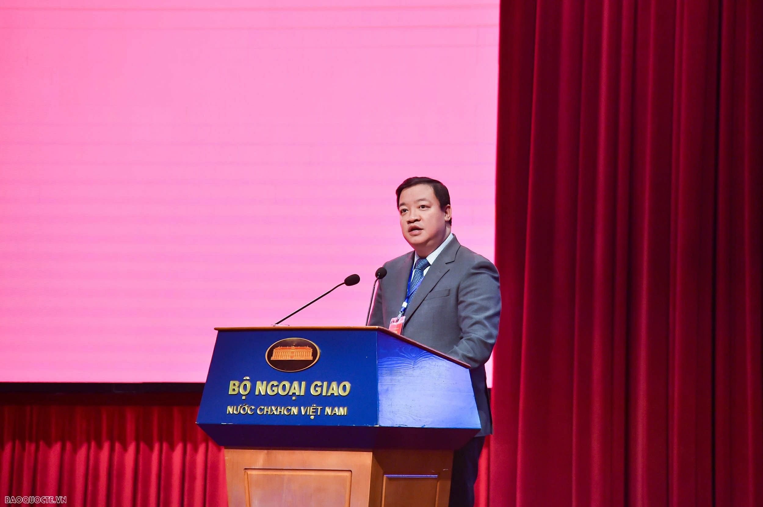 Sáng nay (30/12), diễn ra Hội nghị tổng kết công tác đối ngoại nhân dân năm 2025 và phương hướng, nhiệm vụ năm 2026 Sáng nay (30/12), diễn ra Hội nghị tổng kết công tác đối ngoại nhân dân năm 2025 và phương hướng, nhiệm vụ năm 2026