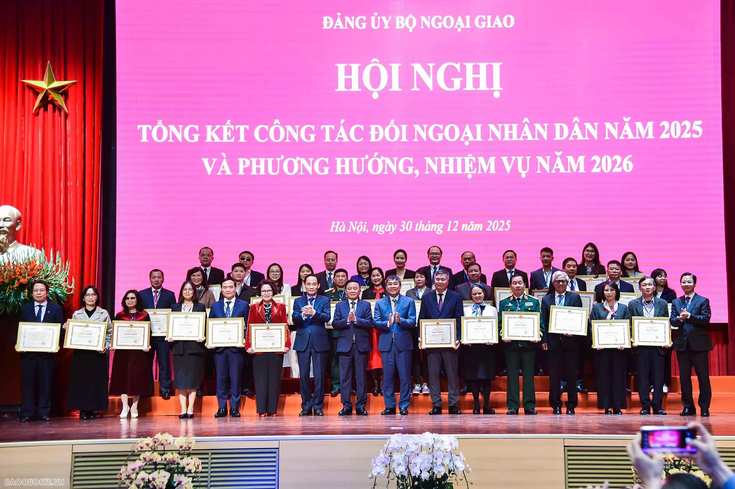Sáng nay (30/12), diễn ra Hội nghị tổng kết công tác đối ngoại nhân dân năm 2025 và phương hướng, nhiệm vụ năm 2026