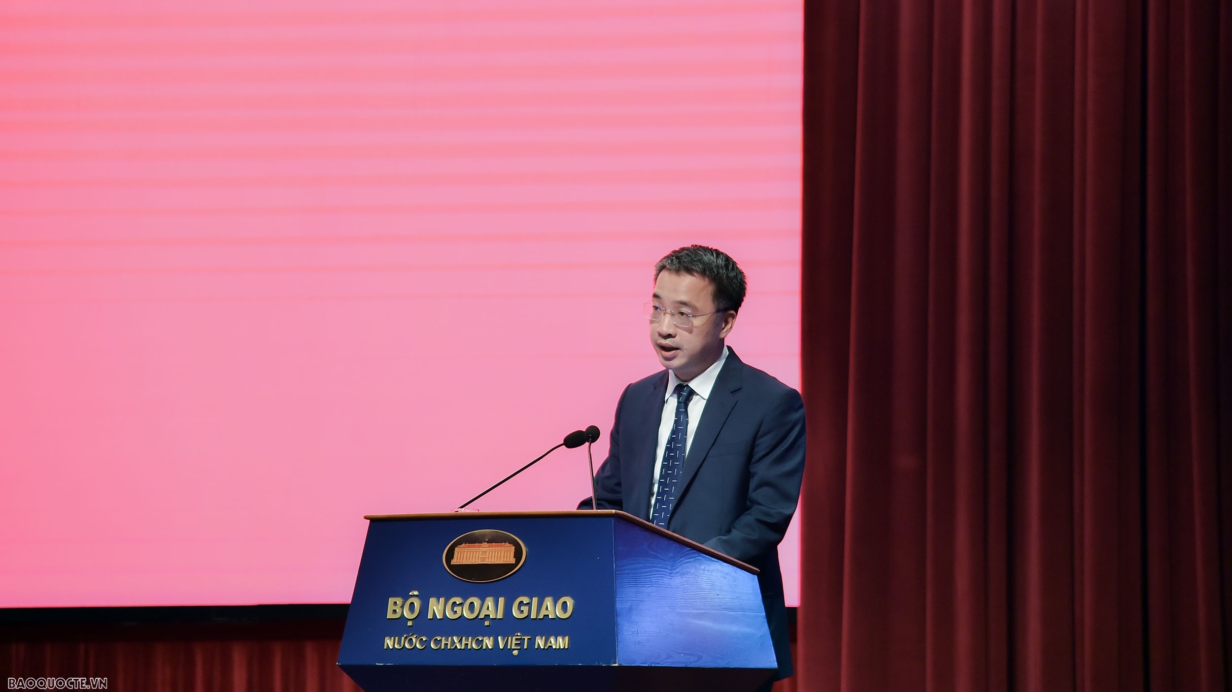 Vai trò của thanh niên trong đổi mới tư duy, tiếp cận và triển khai công tác đối ngoại nhân dân