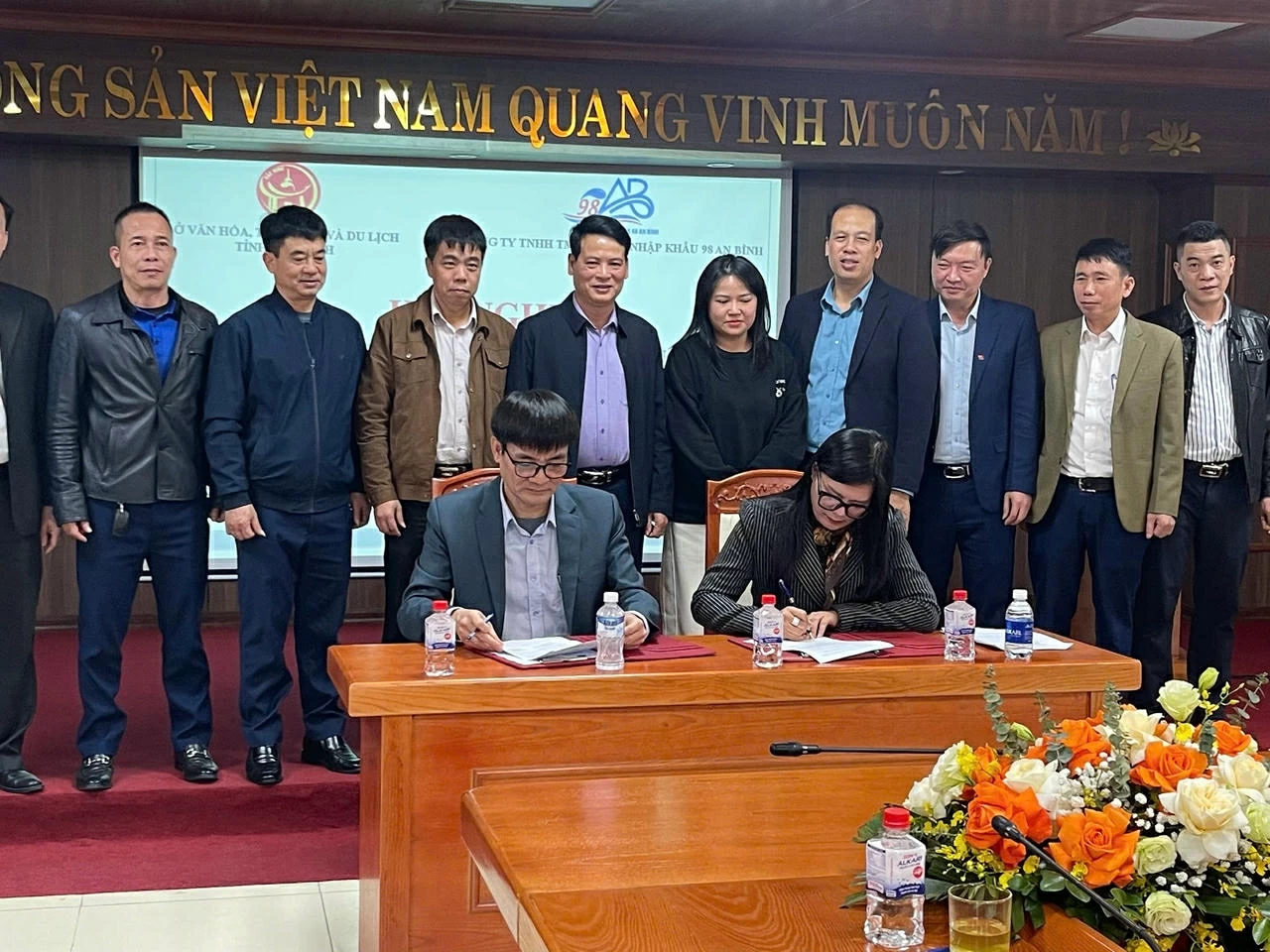 Ký biên bản ghi nhớ tài trợ nước uống cho các giải thể thao tại Bắc Ninh năm 2026