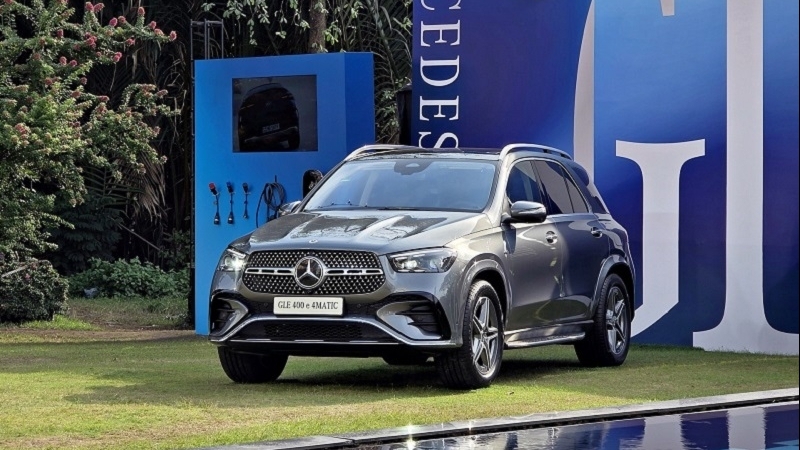 Cận cảnh xe SUV plug-in hybrid Mercedes-Benz GLE 400e ra mắt tại Việt Nam