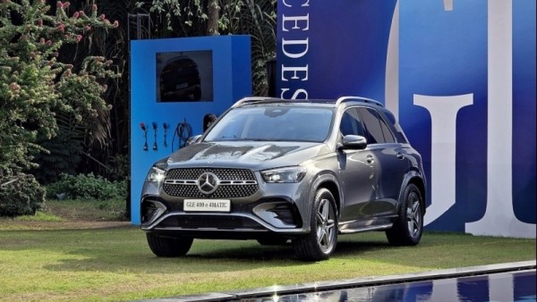 Cận cảnh xe SUV plug-in hybrid Mercedes-Benz GLE 400e ra mắt tại Việt Nam