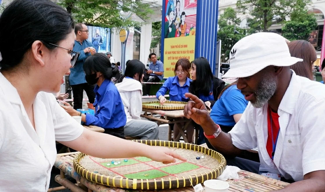 TP. Hồ Chí Minh tập trung 4 giải pháp nâng cao hiệu quả công tác đối ngoại nhân dân TP. Hồ Chí Minh tập trung 4 giải pháp nâng cao hiệu quả công tác đối ngoại nhân dân