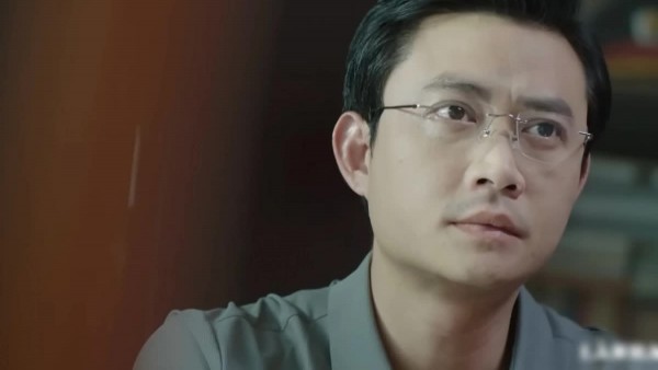 Lằn ranh tập 43: Khắc bị truy trách nhiệm vì liên quan sai phạm Trinh Tam, ông Sách ra sức bảo vệ 'bồ nhí'