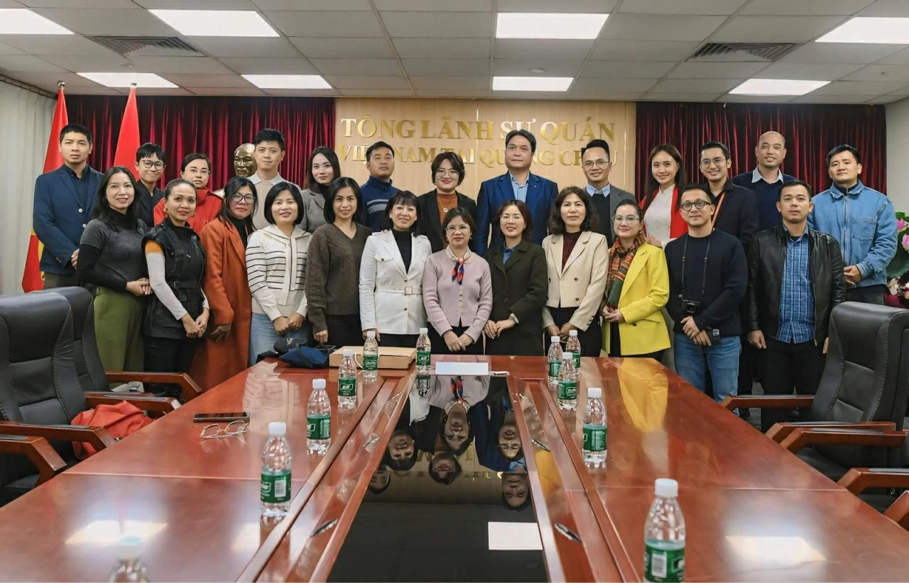 Để giao lưu nhân văn Việt-Trung ngày càng sâu sắc hơn, gắn kết chặt chẽ hơn Để giao lưu nhân văn Việt-Trung ngày càng sâu sắc hơn, gắn kết chặt chẽ hơn