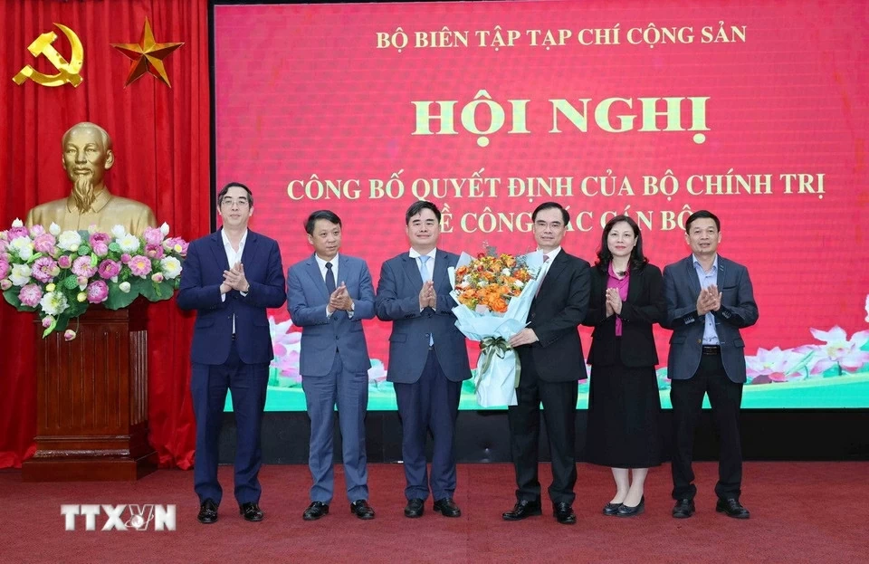 Điều động, bổ nhiệm ông Dương Trung Ý giữ chức Tổng Biên tập Tạp chí Cộng sản