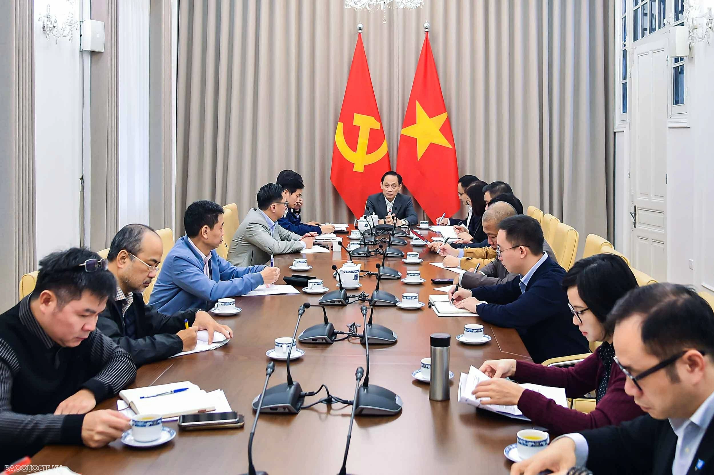 Bộ Ngoại giao họp triển khai công tác phục vụ Đại hội đại biểu toàn quốc lần thứ XIV của Đảng