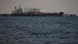 Mỹ siết vòng 'kim cô' với dầu mỏ Venezuela, tiếp tục tấn công các tàu nghi chở ma túy trên Thái Bình Dương