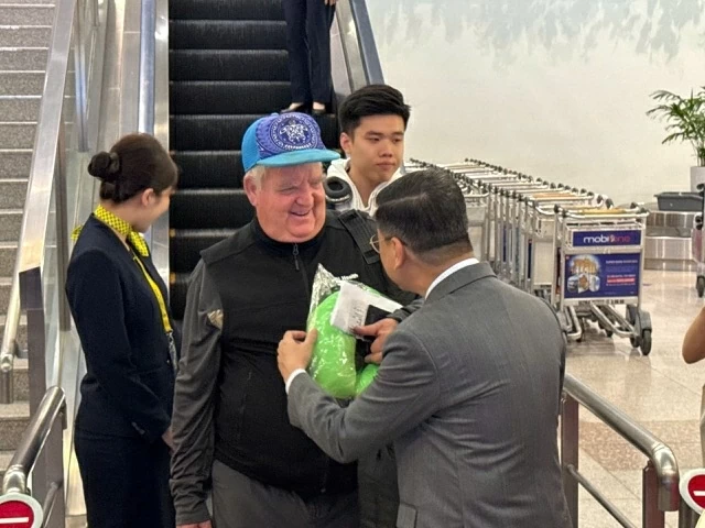 TP.HCM chào đón đoàn khách quốc tế 'xông đất' đầu năm 2026