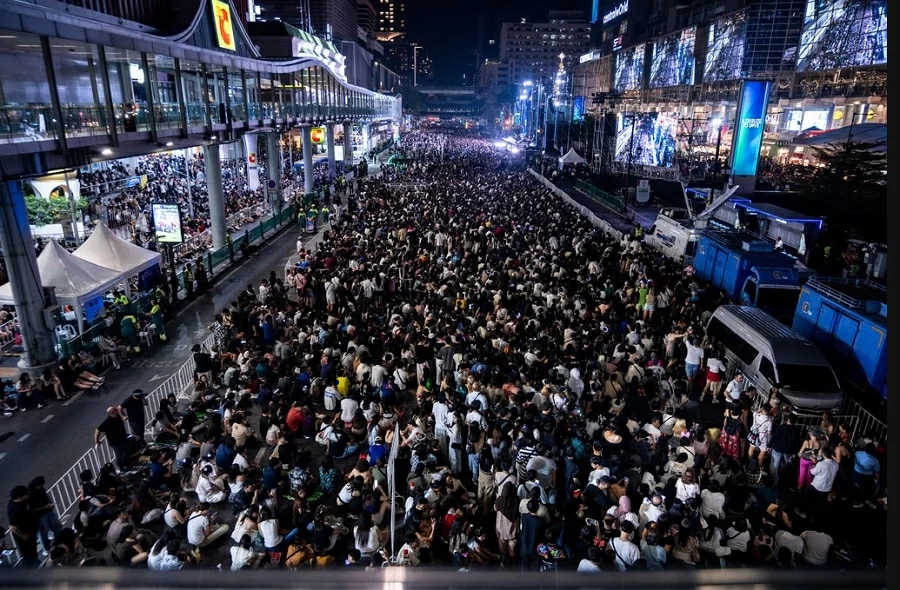 Hình ảnh rực rỡ trong lễ đón Năm mới 2026 trên khắp thế giới Hình ảnh rực rỡ trong lễ đón Năm mới 2026 trên khắp thế giới