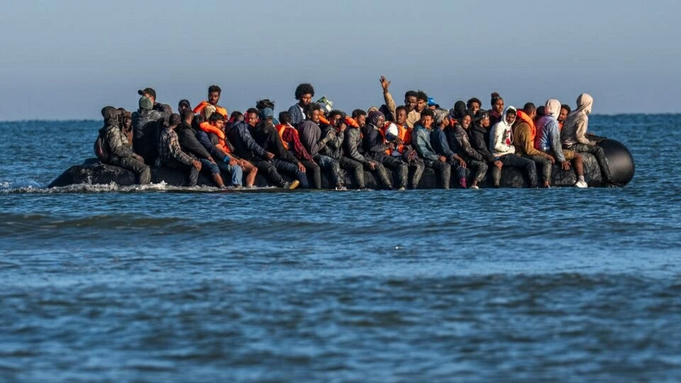 Chính phủ Anh đối mặt với áp lực ngày càng tăng trong việc phải ngăn chặn nạn di cư bất hợp pháp Chính phủ Anh đối mặt với áp lực ngày càng tăng trong việc phải ngăn chặn nạn di cư bất hợp pháp