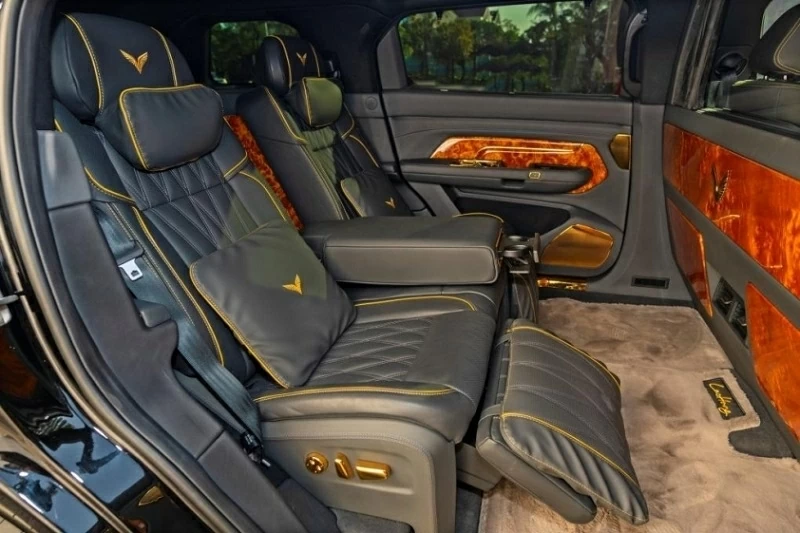 Danh mục trang bị trên VinFast Lạc Hồng 900 LX tiếp tục được mở rộng với loạt tiện nghi hướng đến trải nghiệm cao cấp. Danh mục trang bị trên VinFast Lạc Hồng 900 LX tiếp tục được mở rộng với loạt tiện nghi hướng đến trải nghiệm cao cấp.