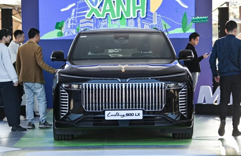 Theo đánh giá của giới chuyên môn, giá xe VinFast Lạc Hồng 900 LX dự kiến khoảng 5 tỷ đồng.