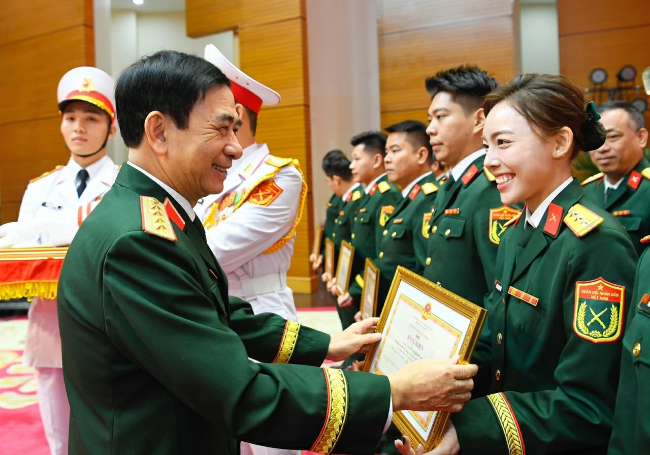 Vẻ đẹp gây sốt của nữ xạ thủ đặt mục tiêu giành Huy chương Vàng SEA Games 33