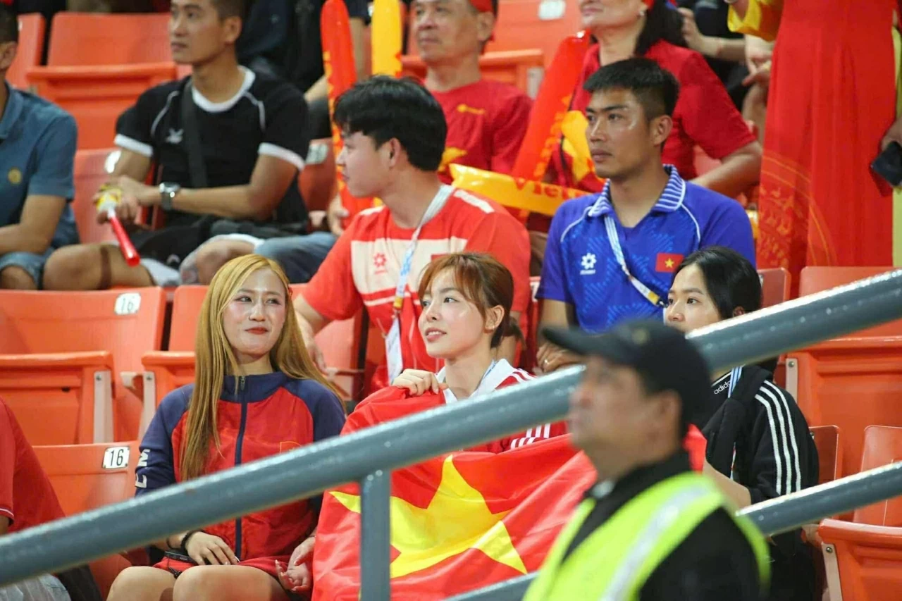 Vẻ đẹp gây sốt của nữ xạ thủ đặt mục tiêu giành Huy chương Vàng SEA Games 33