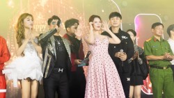 Diễn viên Lý Nhã Kỳ và khoảnh khắc đáng nhớ ngày đầu năm