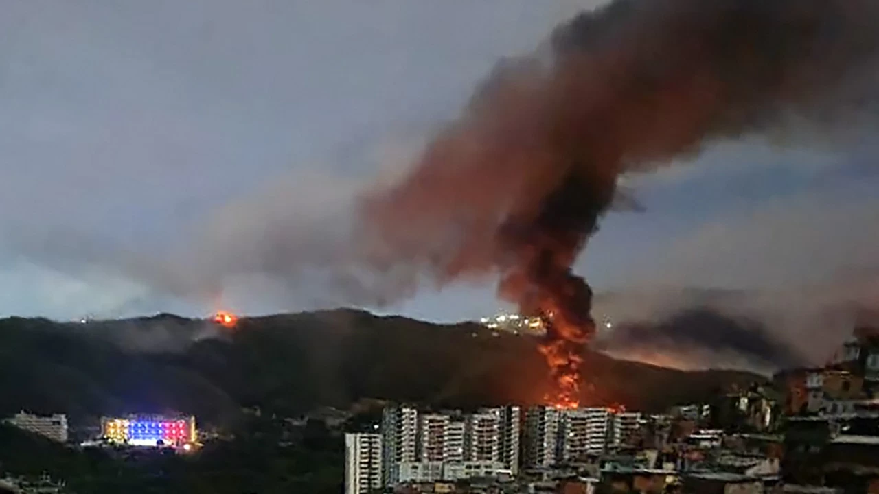 Chuyên gia hàng đầu Nga cảnh báo Mỹ không kích Venezuela chỉ là khởi đầu, hạ thấp khả năng Caracas đáp trả quân sự