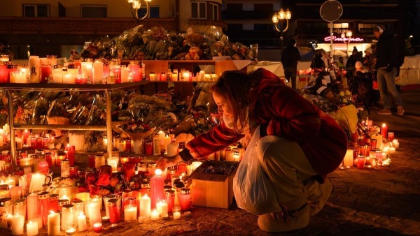 Thụy Sỹ điều tra hai chủ quán bar sau vụ hỏa hoạn khiến 40 người thiệt mạng vào đêm Giao thừa