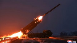 Triều Tiên phóng tên lửa đạn đạo ra biển trước thềm chuyến thăm của Tổng thống Hàn Quốc tới Trung Quốc