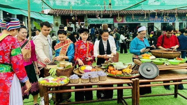 Hà Nội ghi nhận mức tăng trưởng đột biến về lượng khách và doanh thu du lịch dịp Tết Dương lịch 2026