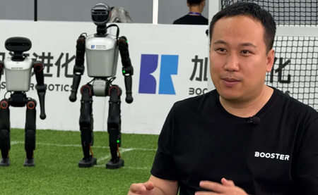 Robot không chỉ biểu diễn mà thi đấu thật ở Trung Quốc