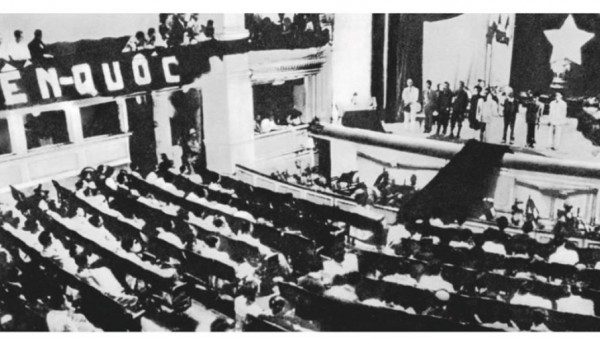 Lá phiếu và mệnh lệnh của lịch sử