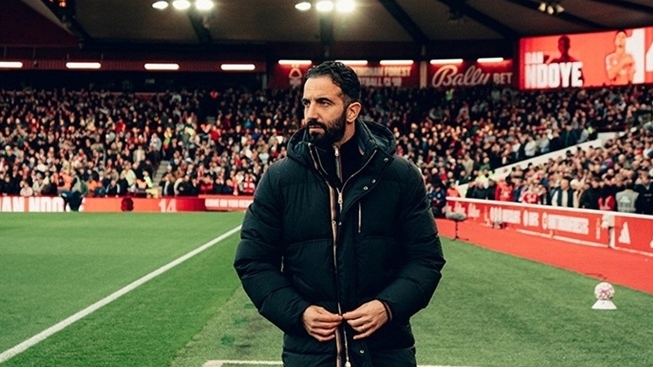 HLV Amorim đã tiêu tốn của Quỷ đỏ bao nhiêu tiền?