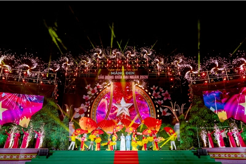 Lễ bế mạc chương trình Tuần Văn hoá – Du lịch Măng Đen 2026: Sắc hồng giữa đại ngàn đêm mùng 04/1/2026