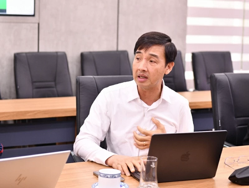 Đại diện các ban chuyên môn BSR phát biểu, đóng góp ý kiến tại cuộc họp Đại diện các ban chuyên môn BSR phát biểu, đóng góp ý kiến tại cuộc họp