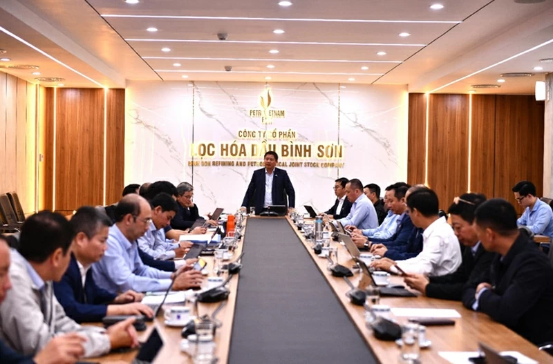 Chủ tịch HĐQT BSR Bùi Ngọc Dương chủ trì cuộc họp triển khai kế hoạch sản xuất kinh doanh năm 2026 Chủ tịch HĐQT BSR Bùi Ngọc Dương chủ trì cuộc họp triển khai kế hoạch sản xuất kinh doanh năm 2026