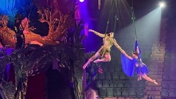 Chuyện chưa kể về nghệ sĩ xiếc sau ánh đèn sân khấu