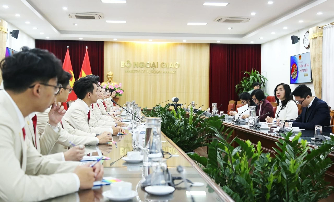 Toàn cảnh buổi gặp mặt. (Ảnh: Thành Long) Toàn cảnh buổi gặp mặt. (Ảnh: Thành Long)