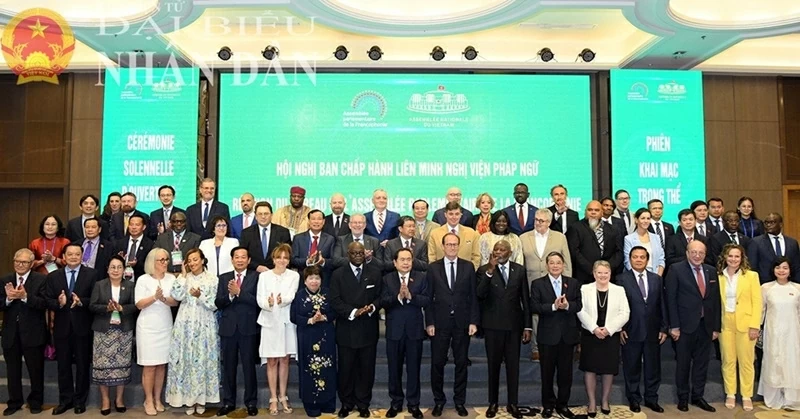 Chủ tịch Quốc hội Trần Thanh Mẫn với các đại biểu dự Hội nghị Ban Chấp hành Liên minh Nghị viện Pháp ngữ (APF) tại TP. Cần Thơ tháng 1/2025. Chủ tịch Quốc hội Trần Thanh Mẫn với các đại biểu dự Hội nghị Ban Chấp hành Liên minh Nghị viện Pháp ngữ (APF) tại TP. Cần Thơ tháng 1/2025.