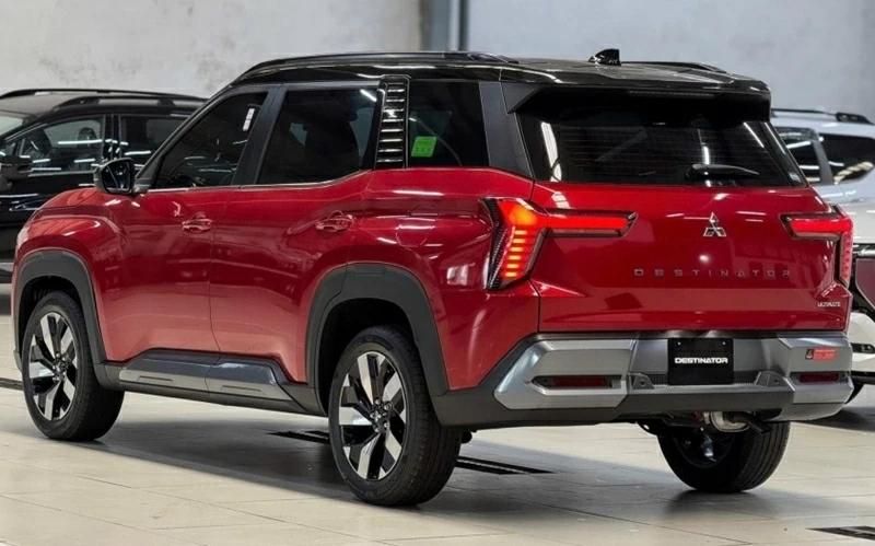 Trong tầm giá được xem là “mềm” so với mặt bằng phân khúc, Destinator vẫn ghi điểm nhờ danh sách trang bị khá dày. Trong tầm giá được xem là “mềm” so với mặt bằng phân khúc, Destinator vẫn ghi điểm nhờ danh sách trang bị khá dày.