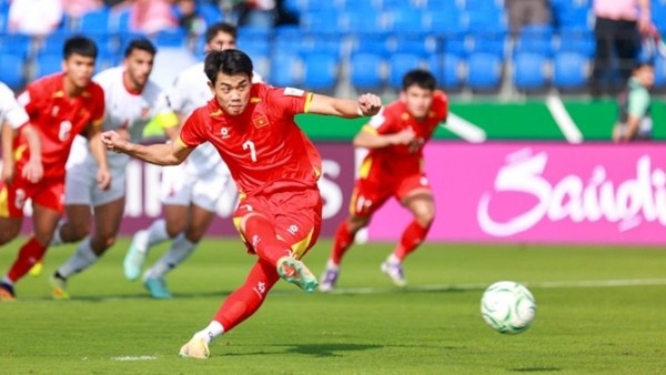 VCK U23 châu Á 2026: U23 Việt Nam khởi đầu hoàn hảo - 'Đầu xuôi đuôi lọt'
