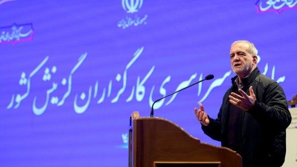 Iran ra tuyên bố về lằn ranh đỏ, cảnh báo trường hợp 'động thủ' trước, Tổng thống nêu yêu cầu duy nhất: 'Đất nước phải ngẩng cao đầu'