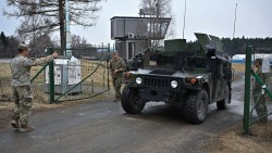 Mỹ nâng cấp loạt căn cứ quân sự ở một quốc gia giáp Ukraine nhưng chẳng tốn một đồng, ai là người chi trả?