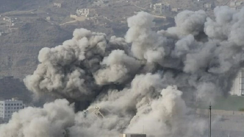 Yemen: Không kích dữ dội nhằm ở vùng Tây Nam, Hội đồng lãnh đạo tổng thống họp khẩn, quyết định cách chức một thủ lĩnh ly khai Yemen: Không kích dữ dội nhằm ở vùng Tây Nam, Hội đồng lãnh đạo tổng thống họp khẩn, quyết định cách chức một thủ lĩnh ly khai