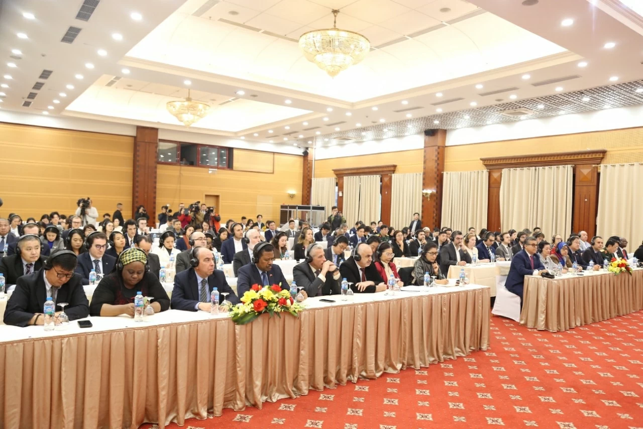 Buổi Thông báo có sự tham dự đông đủ của đại diện các cơ quan, tổ chức nước ngoài 