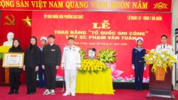 Trao Bằng Tổ quốc ghi công cho chiến sĩ Hải quân hy sinh tại Trường Sa